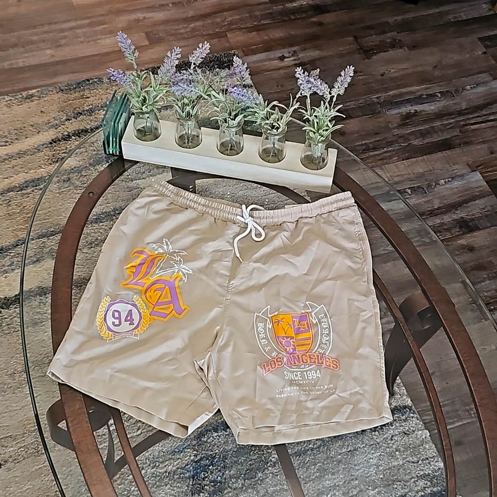 Los Angeles xlarge shorts